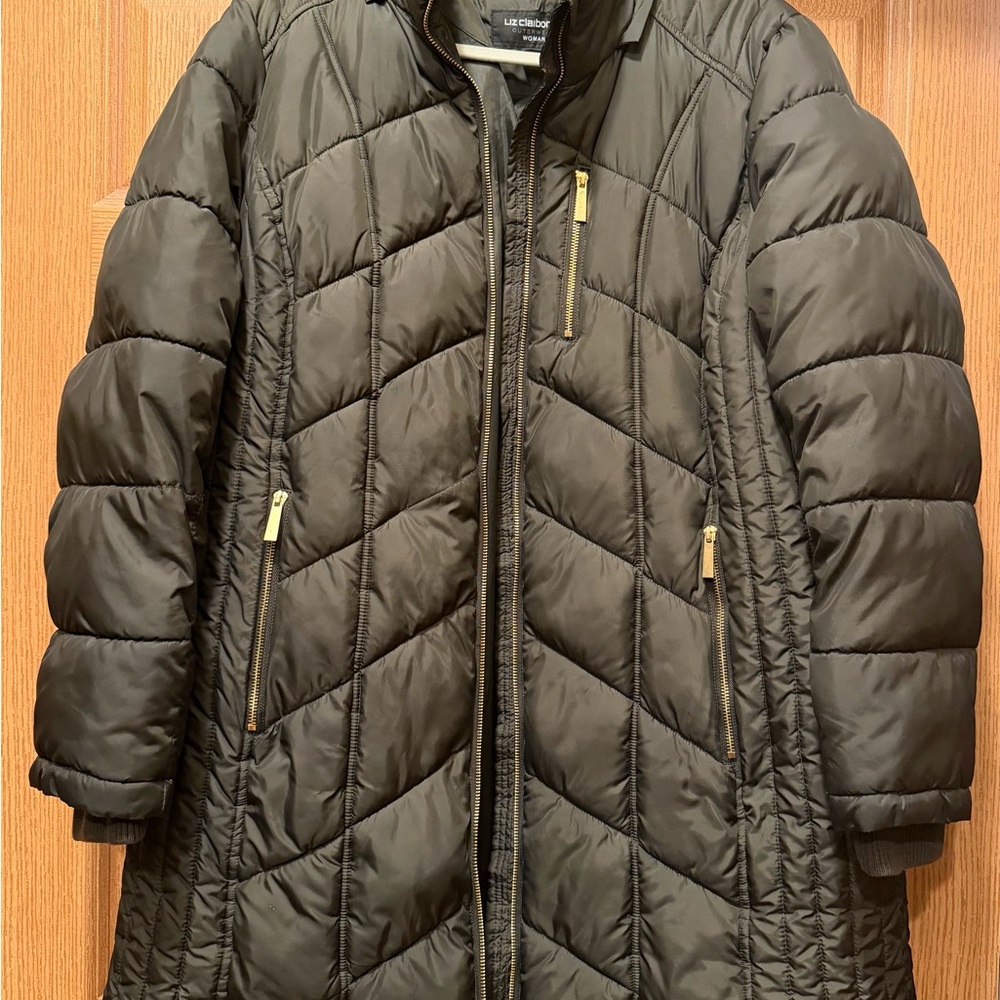 Liz Claiborne Women's Green Puffer Coat with Gold Zippers